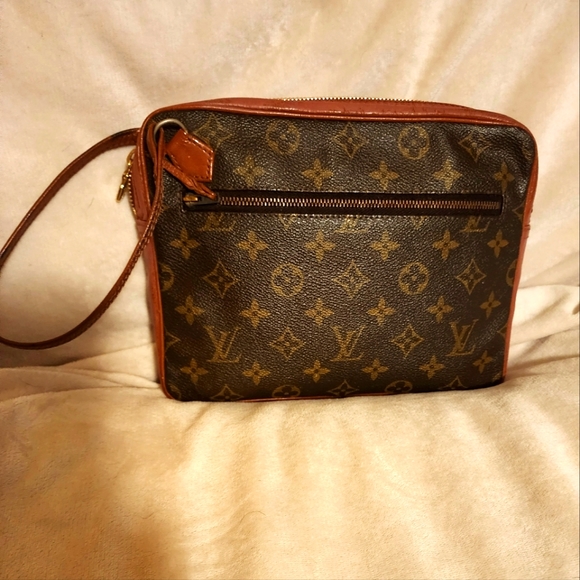 Louis Vuitton Handbags - Authentic Vintage Louis Vuitton Sport Clutch Wristlet